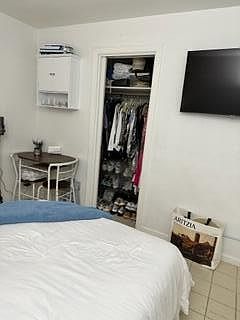 5th image of 2620 East Way #10