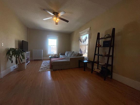 3rd image of 2403 Aldrich Ave S