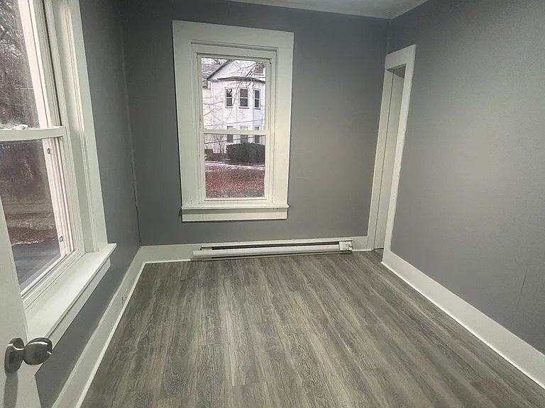 391 Unity Ave #2 — Photo 6