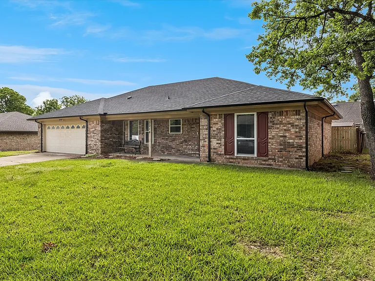 5214 Rustle Leaf Dr — Photo 12