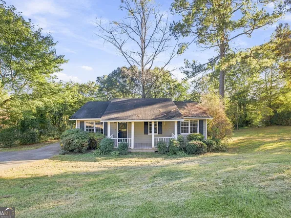 206 Briarwood Dr, Calhoun, GA 30701