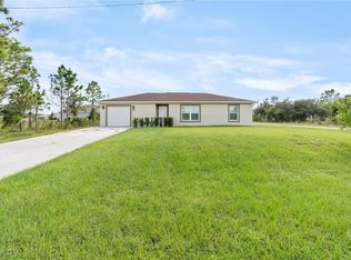559 Roscoe St, Lehigh Acres, FL 33972
