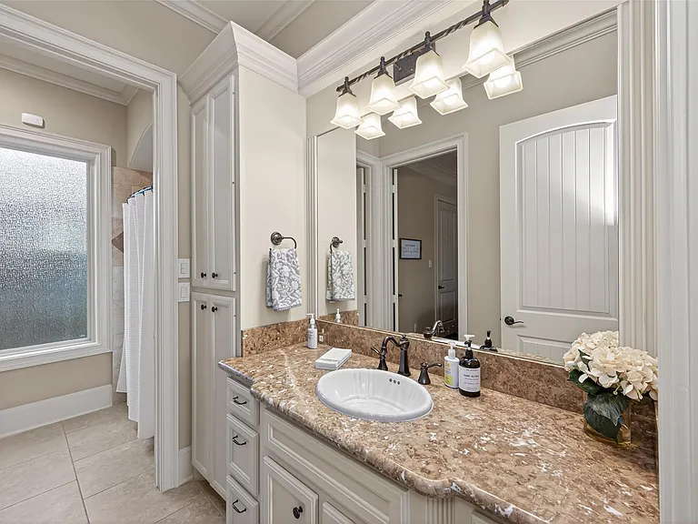 7414 Dayhill Dr — Photo 31