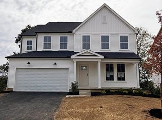 39 Englewood Rd, Commercial Point, OH 43116