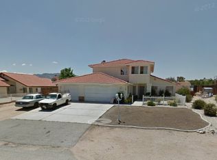 17579 El Cajon Dr, Hesperia, CA 92345