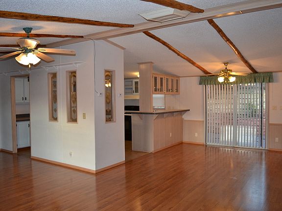 2nd image of 3 Dogwood Cir