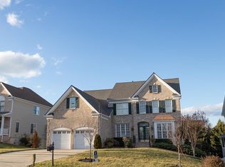 9500 Misty Creek Ln, Raleigh, NC 27617