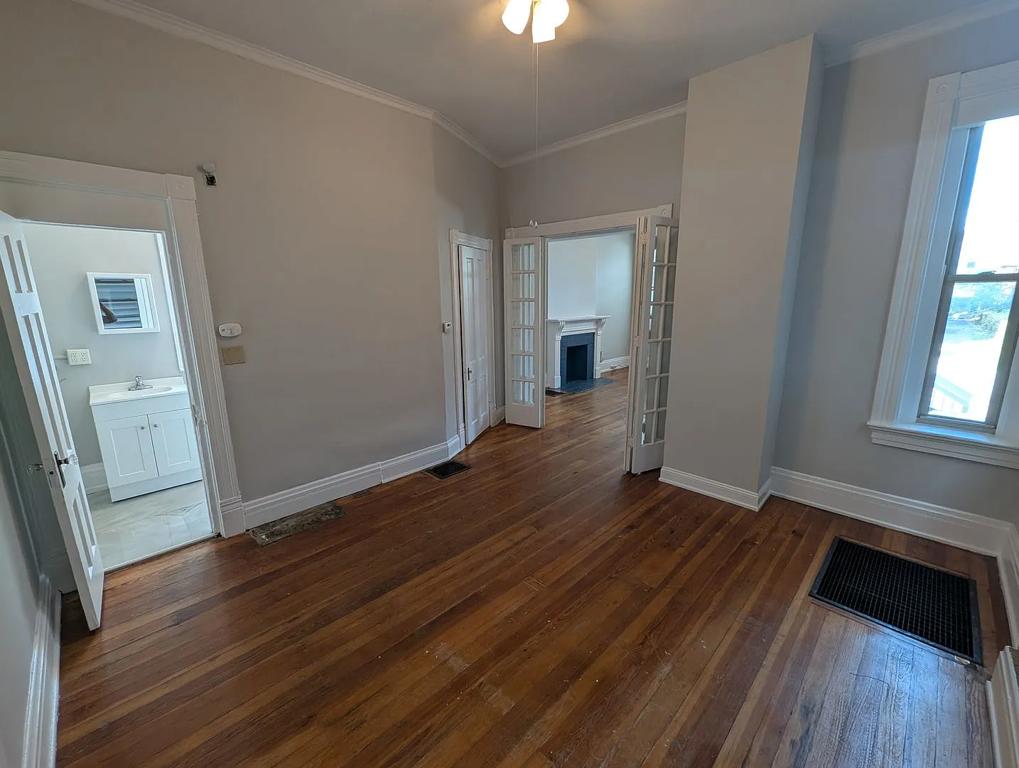 225 Fosdick St — Photo 3