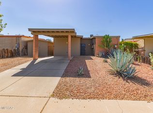 6918 N Northpoint Dr, Tucson, AZ 85741