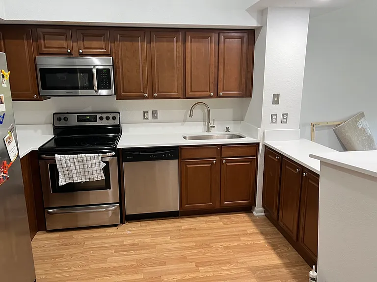 2410 W Azeele St #235 — Photo 4