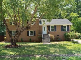 6315 Spring Garden Ln, Charlotte, NC 28213