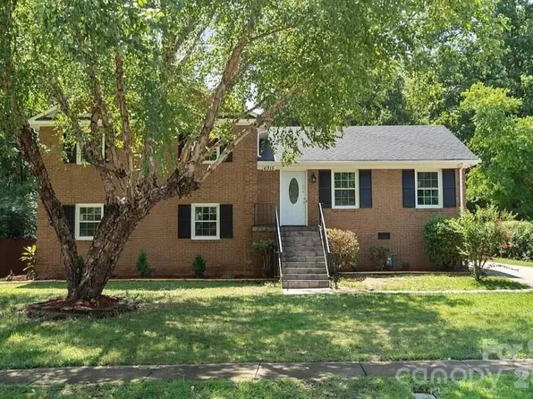 6315 Spring Garden Ln, Charlotte, NC 28213