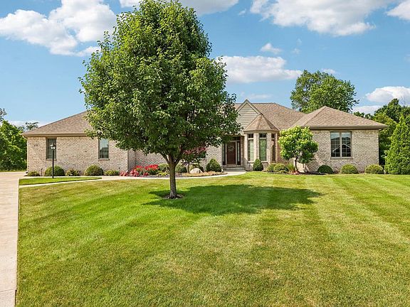 3rd image of 6735 Blue River WAY