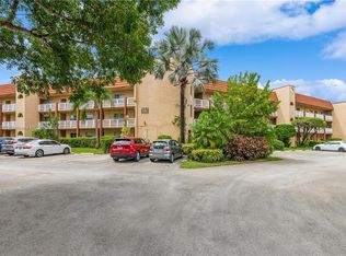 9301 Sunrise Lakes Blvd, Fort Lauderdale, FL 33322