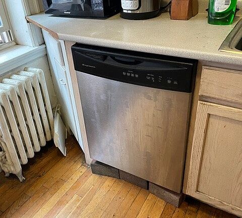 2nd image of 93 Chester St APT 3