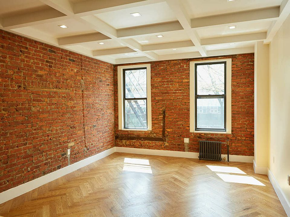 1st image of 921 Washington Ave #640