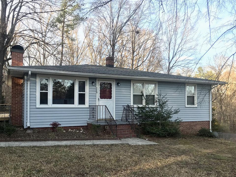 Bungalow with acreage