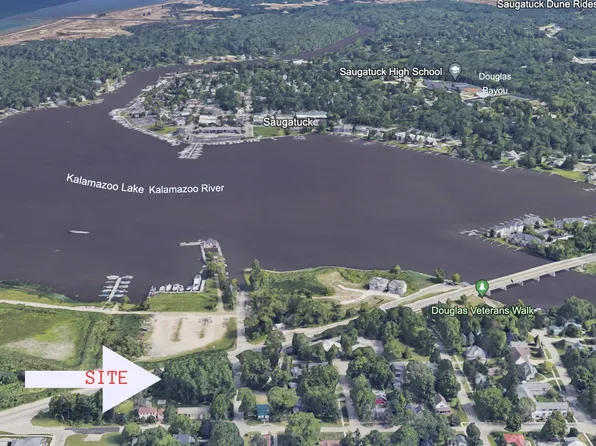 63 Blue Star Hwy, Douglas, MI 49406