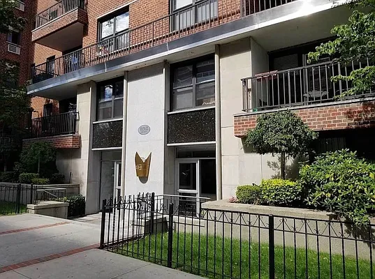 Rented by Queens Apartments Realty LLC | media 21