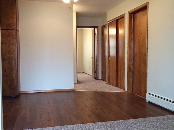 3rd image of 1109 13th Ave N #10615542