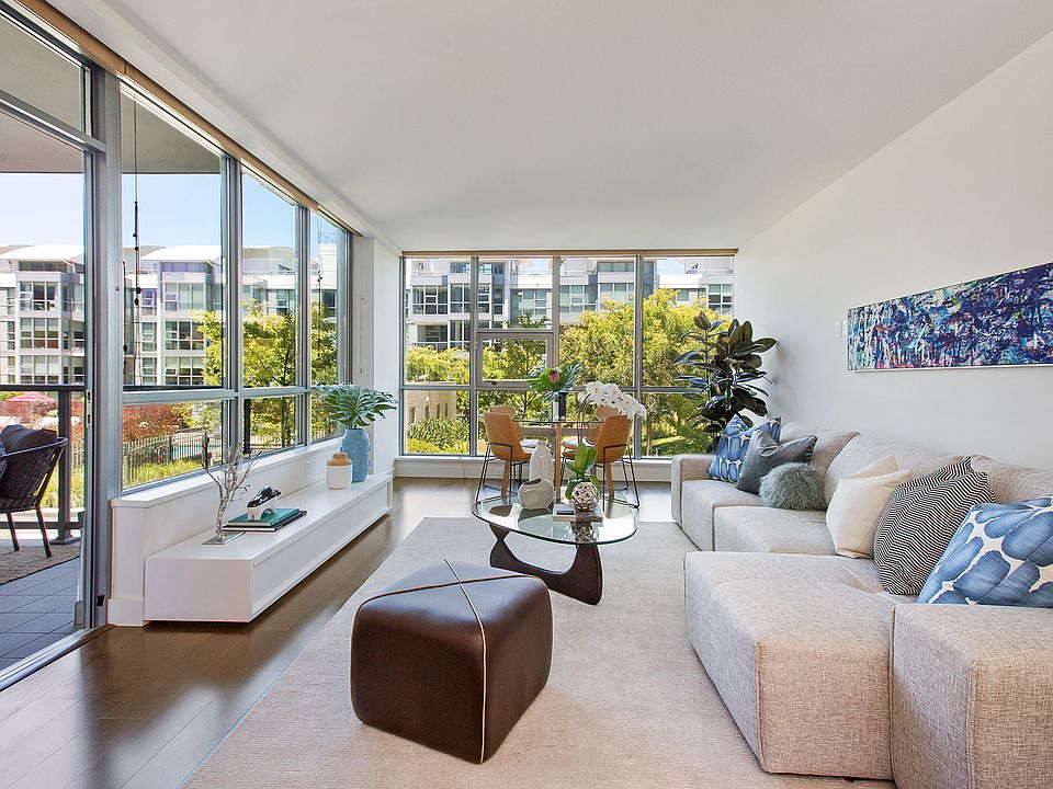 1st image of 420 Mission Bay Blvd N Unit 407