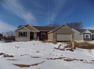 9635 Scotsmoor Ct SE, Caledonia, MI 49316