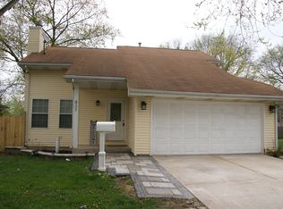 837 N May St, Aurora, IL 60506