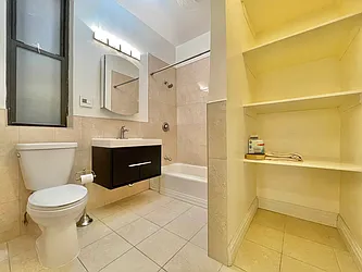 Rented by Lucas X Realty LLC