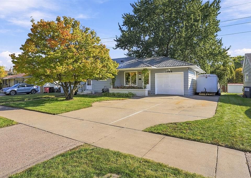 1st image of 1703 Lloyd Avenue
