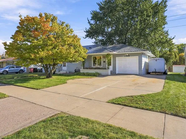 1703 Lloyd Avenue, Eau Claire, WI 54701