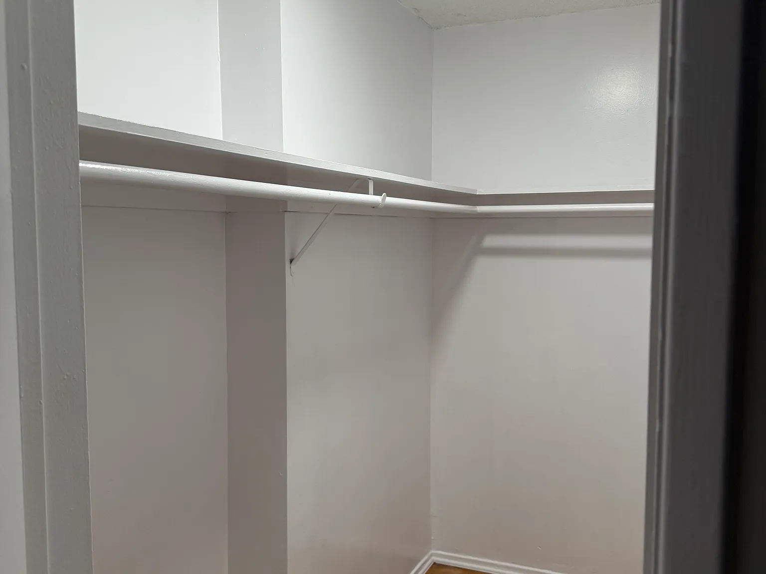 6727 Sylmar Ave — Photo 3