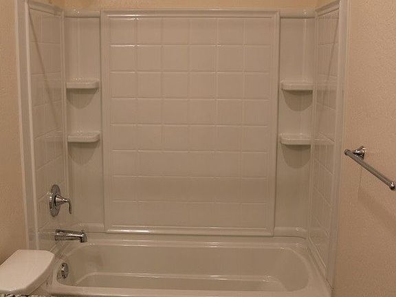 3rd image of 3446 N Clover Ave