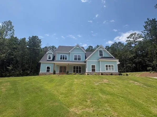 158 Rivers Edge Dr, Forsyth, GA 31029