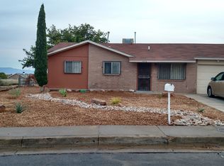 1434 Del Rey Pl SW, Albuquerque, NM 87121