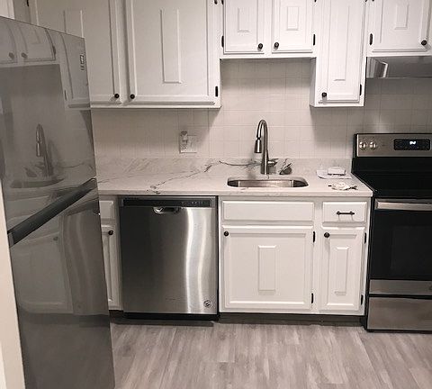 2nd image of 205 Great Rd APT A7