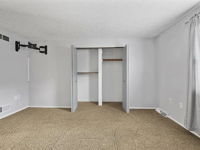 1101 Timberglen Dr — Photo 14