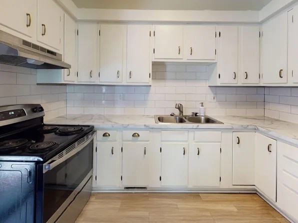 127 Shepard St, Lansing, MI 48912