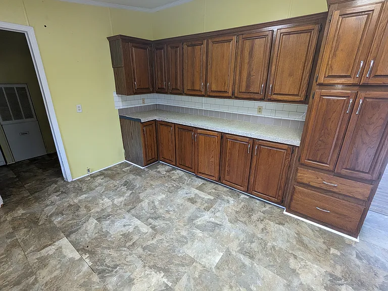 675 County Road 771 — Photo 4