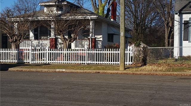 1st image of 2508 Melbourne St