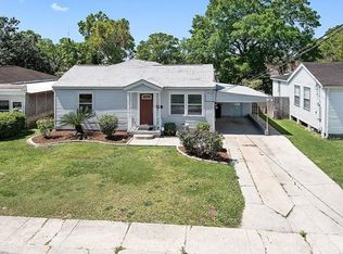 437 Huntlee Dr, New Orleans, LA 70131