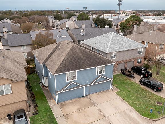 3rd image of 6415 Waldron Dr