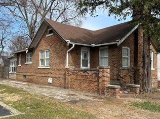 535 S Grand Ave W, Springfield, IL 62704