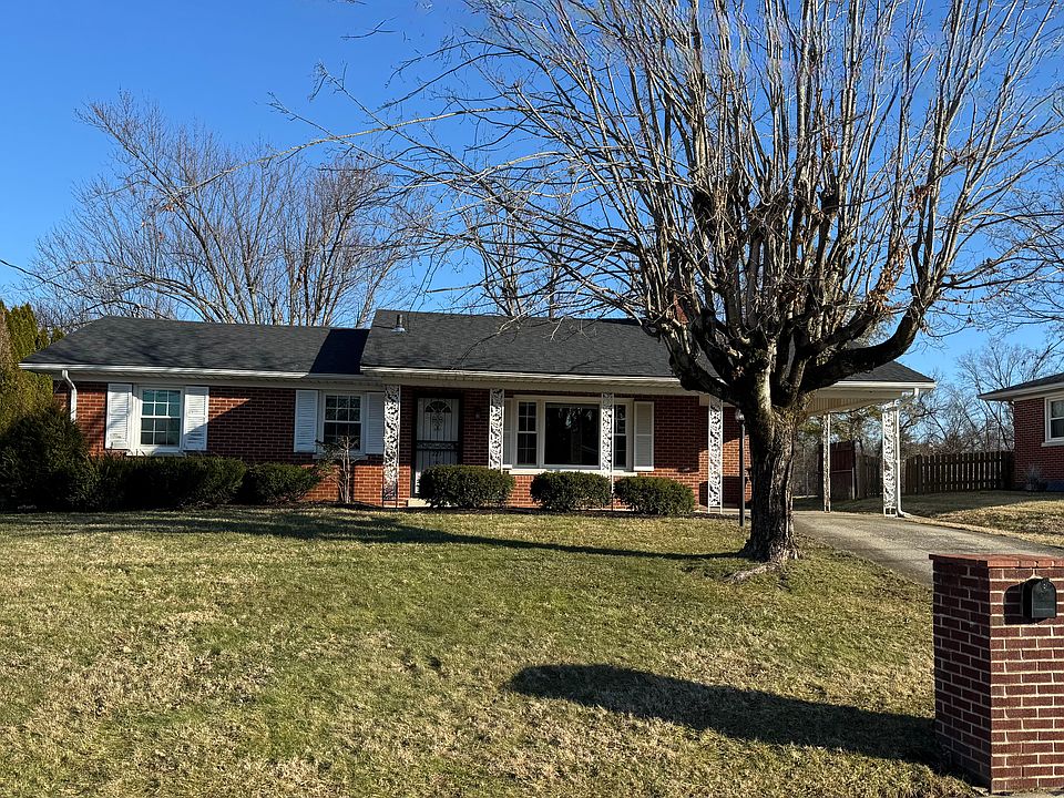 1st image of 221 Stratford Dr