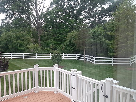 5th image of 15714 Carlee Ct