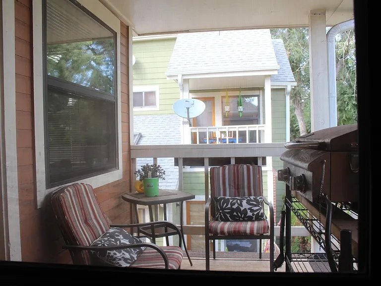 3025 Broadway St #6 — Photo 16