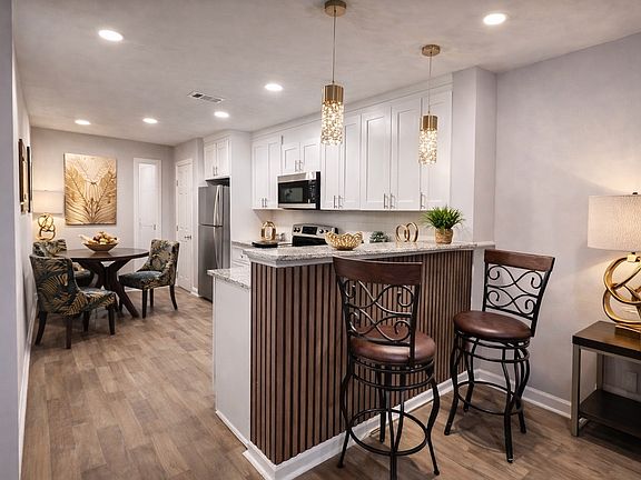 3rd image of 6476 Voyles Dr #1