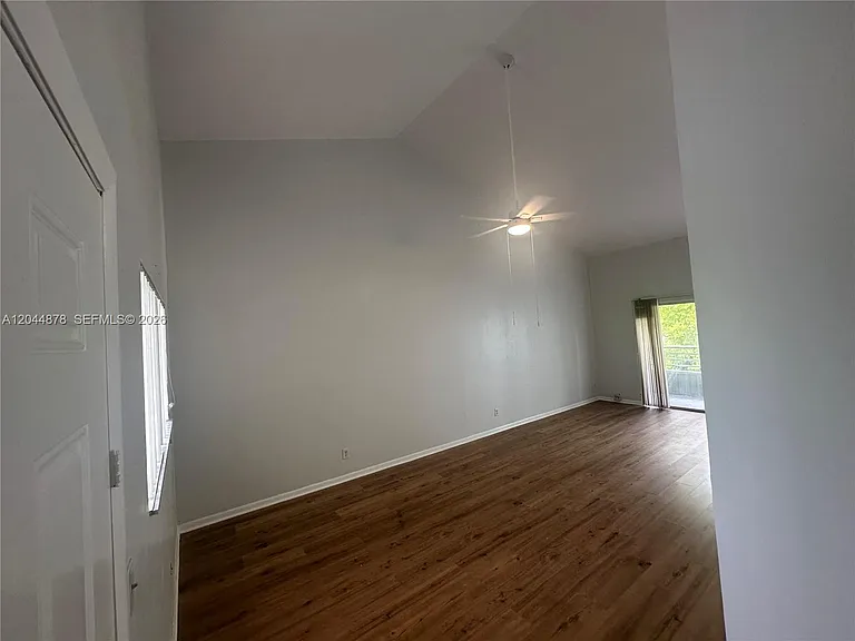 3417 NW 44th St #206 — Photo 12