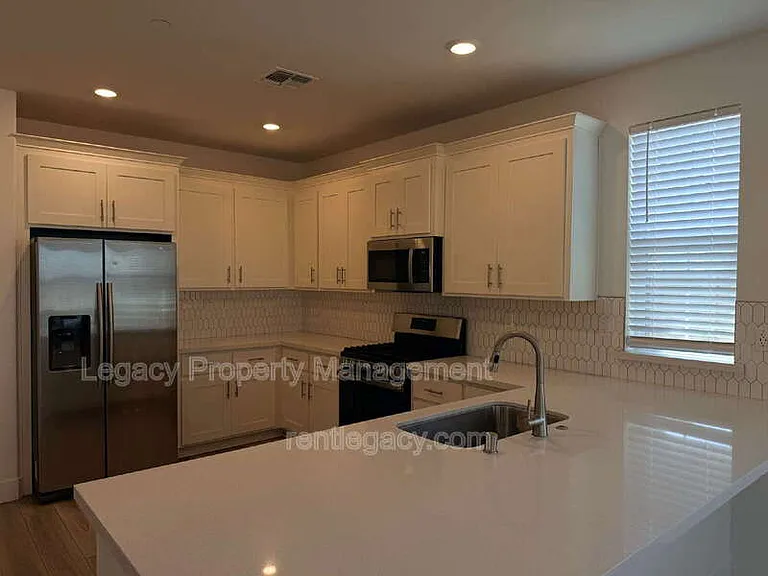 8332 Taylormade Way — Photo 7