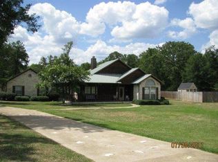 270 Austin Ln, Pollok, TX 75969