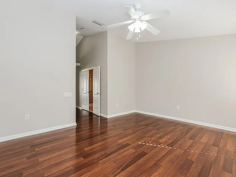 5920 Count Turf Ln — Photo 8